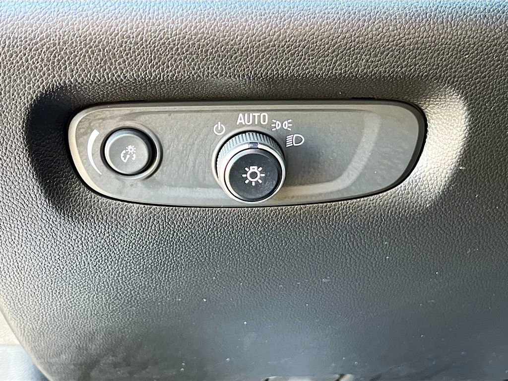 Used 2023 Chevrolet Traverse High Country AWD/4WD image 10