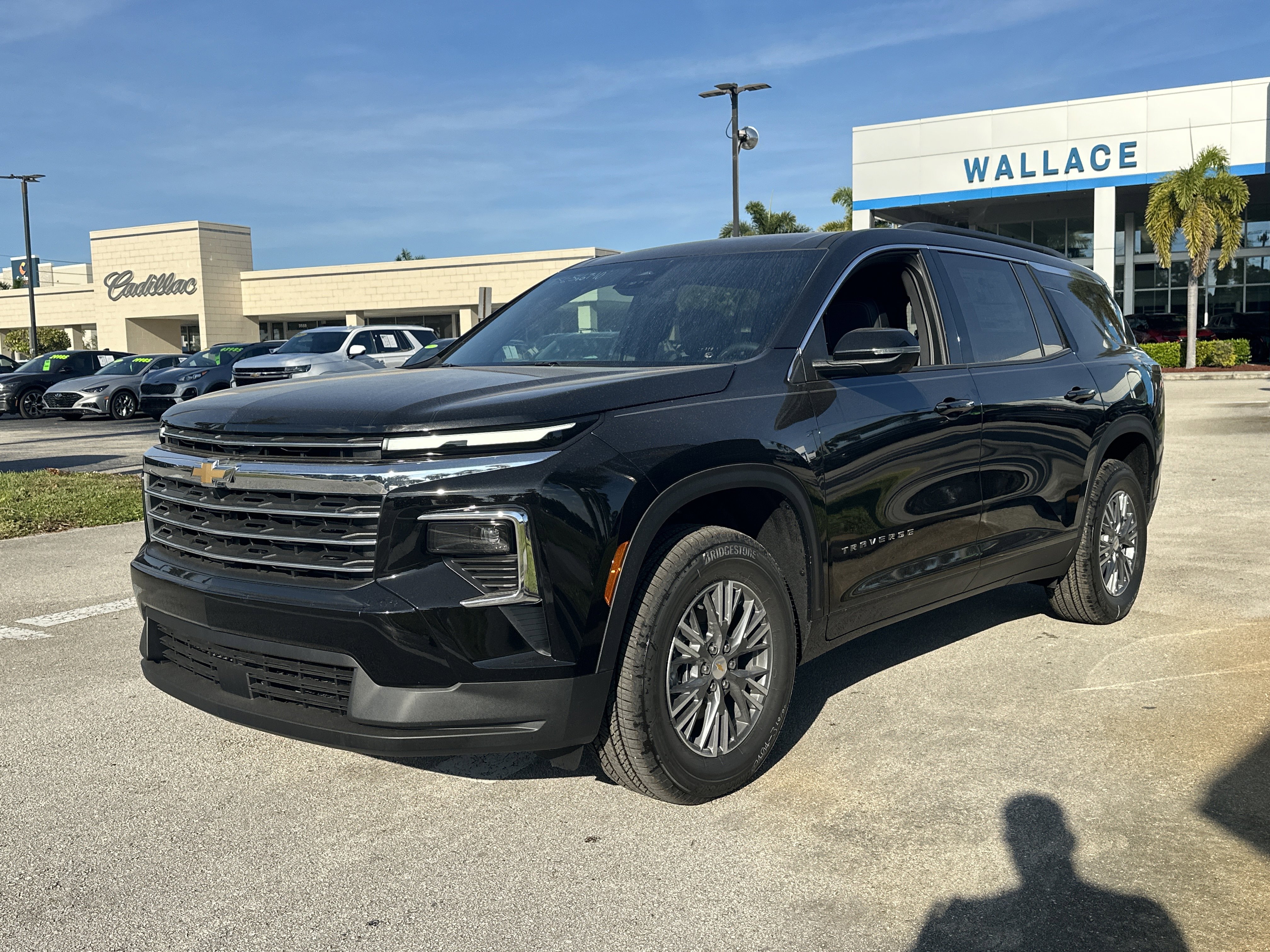 New 2026 Chevrolet Equinox EV LT w/ Convenience Package II image 2