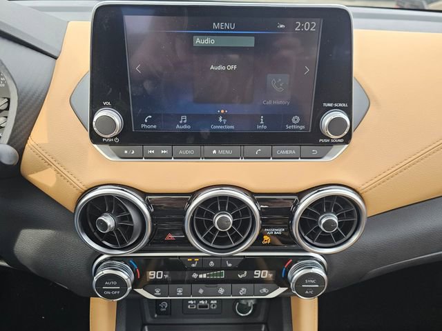 Used 2025 Nissan Sentra SV w/ SV Premium Package image 29