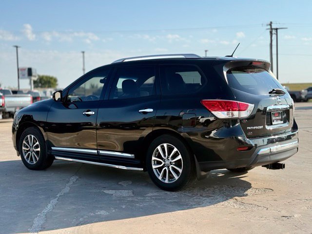 Used 2015 Nissan Pathfinder SL FWD image 4