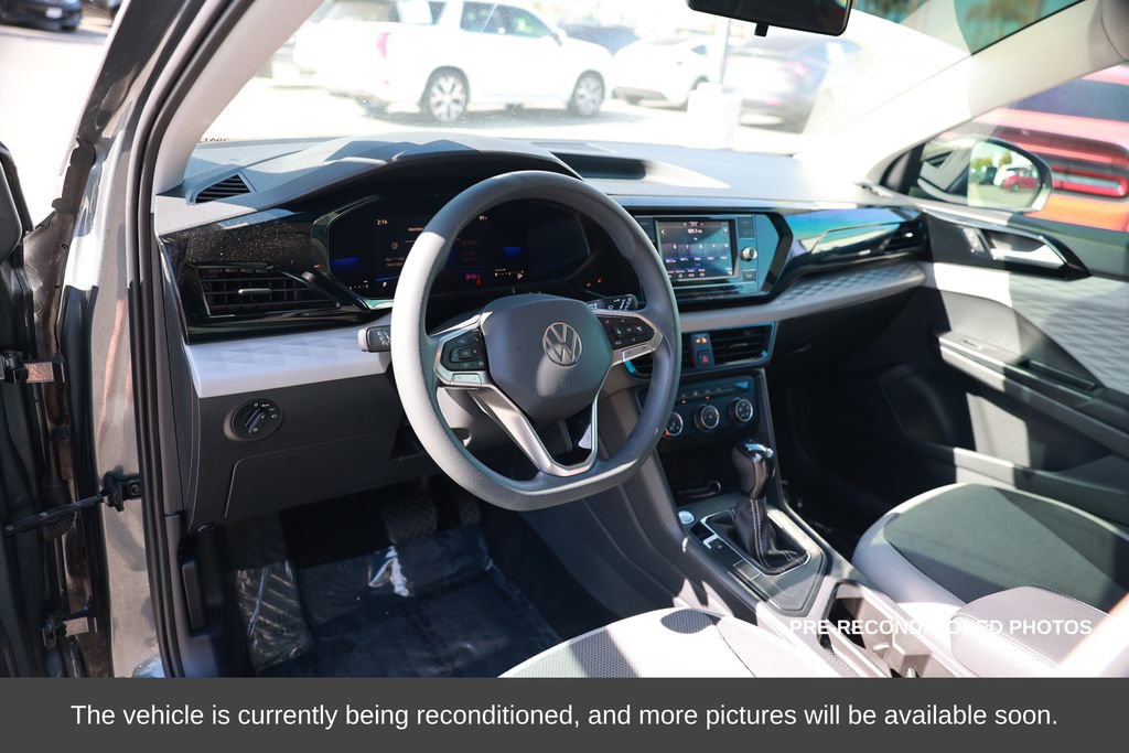 Used 2022 Volkswagen Taos S image 15