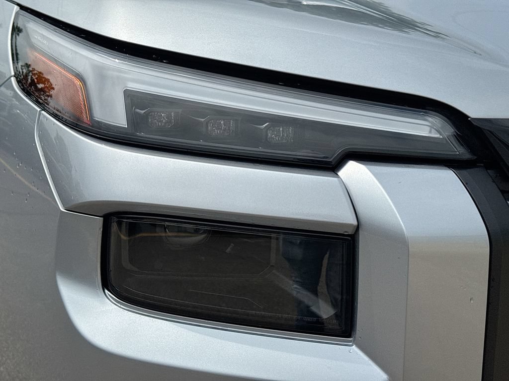 New 2026 Subaru Outback Limited AWD/4WD image 40