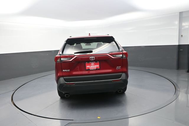 Used 2025 Toyota RAV4 XLE AWD/4WD image 56