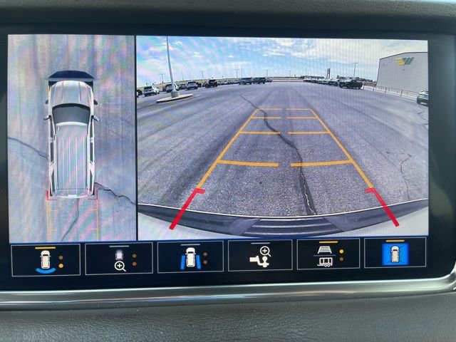 Used 2021 GMC Yukon Denali w/ Denali Ultimate Package image 28
