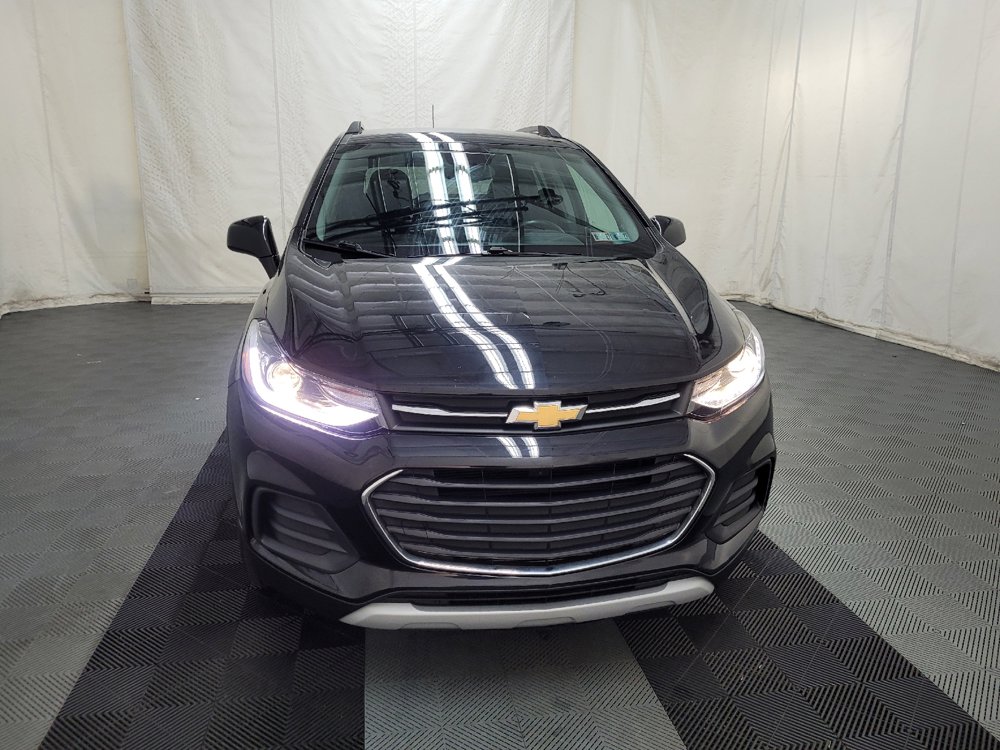 Used 2020 Chevrolet Trax LT w/ LT Convenience Package AWD/4WD image 14