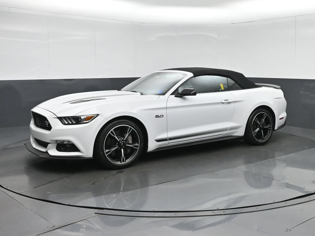 Used 2016 Ford Mustang GT Premium w/ Equipment Group 401A RWD image 3