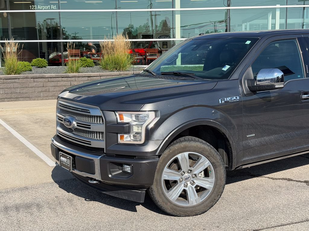 Used 2017 Ford F150 Platinum w/ Equipment Group 701A Luxury AWD/4WD image 2