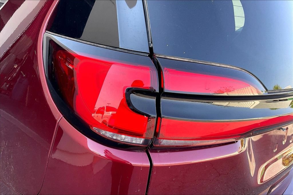 Used 2023 Chrysler Pacifica Touring-L FWD image 30