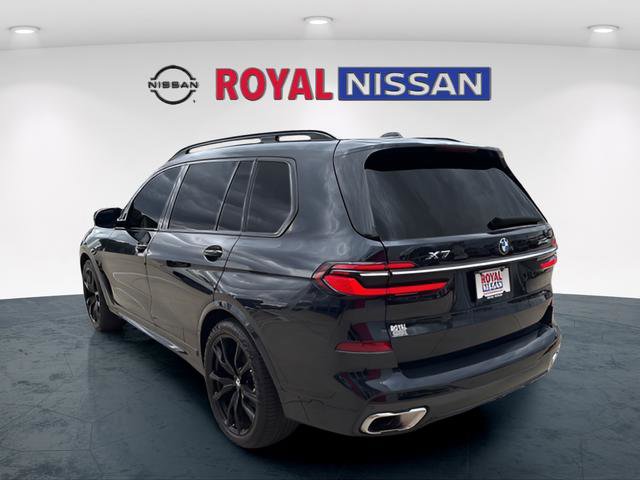 Used 2023 BMW X7 xDrive40i w/ Executive Package image 5
