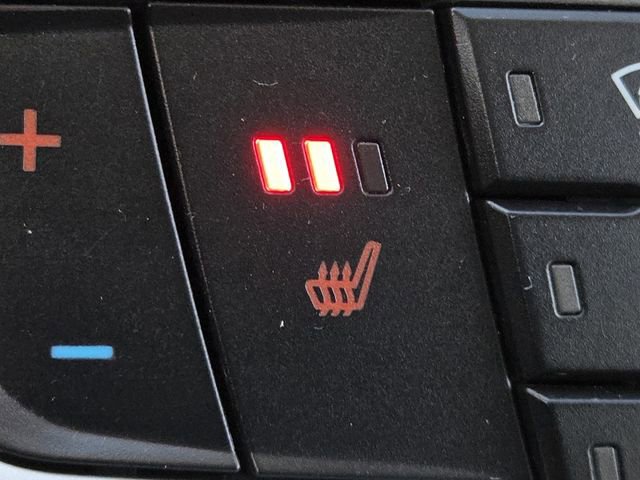 Used 2016 Ford Fusion SE w/ Equipment Group 202A image 5