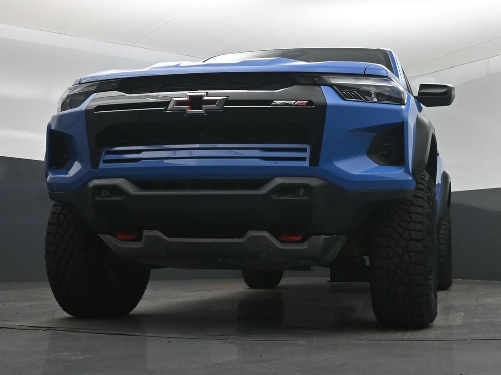Used 2026 Chevrolet Colorado ZR2 w/ Technology Package AWD/4WD image 31
