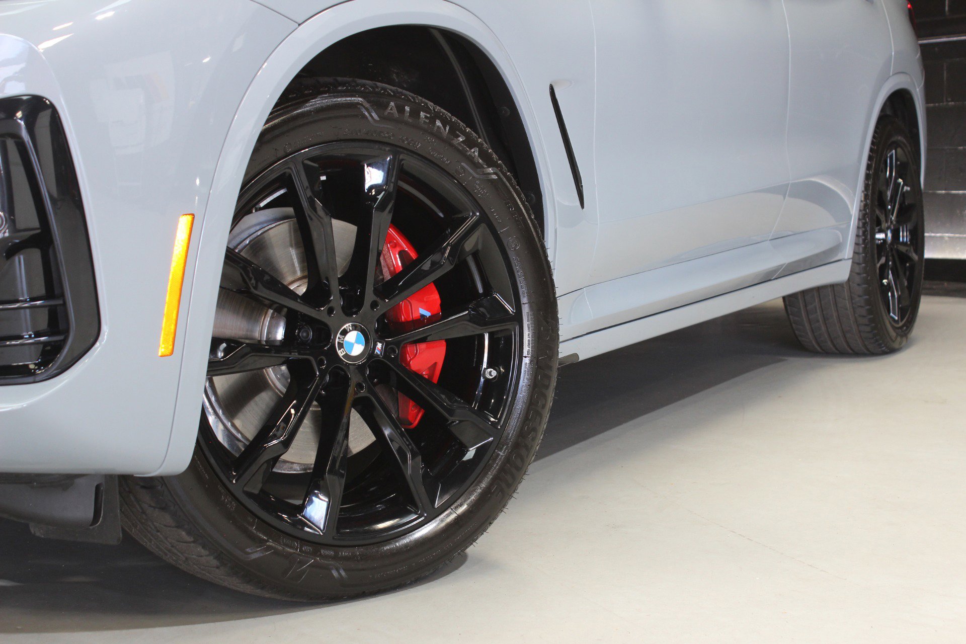 Used 2024 BMW X3 M40i w/ Premium Package image 18