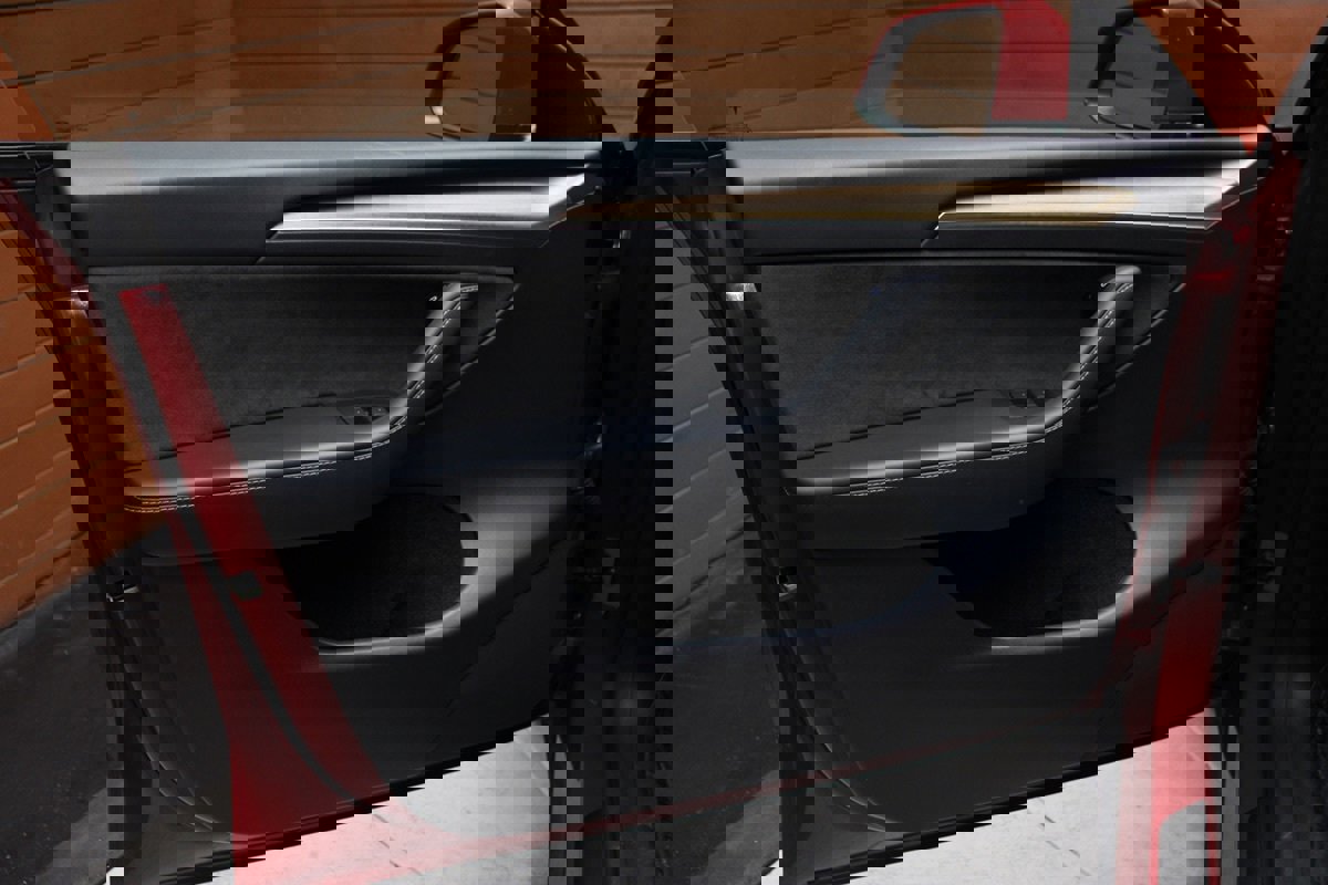 Used 2023 Tesla Model Y Long Range image 19