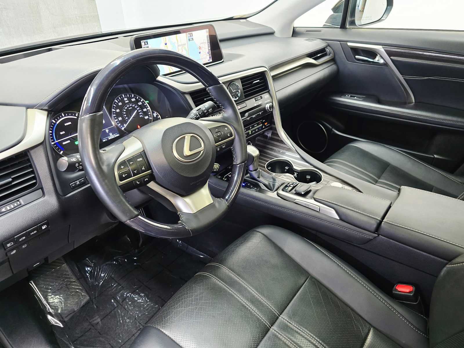 Used 2018 Lexus RX 450h AWD w/ Luxury Package image 2
