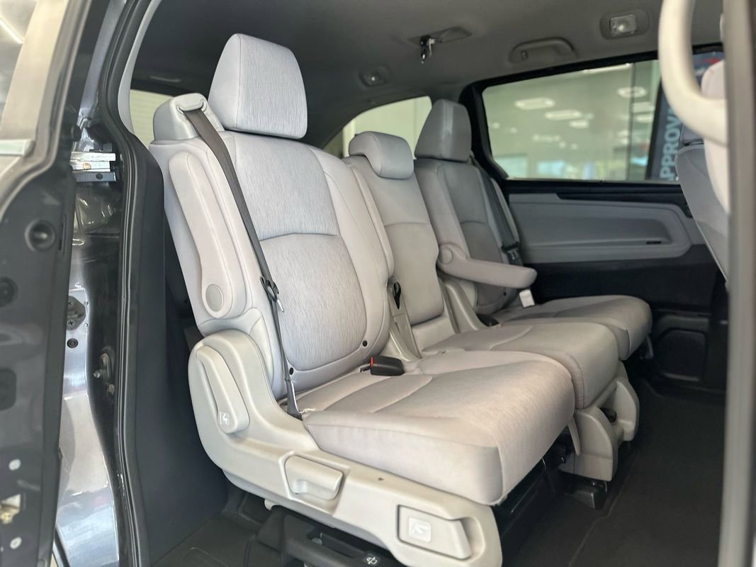 Used 2018 Honda Odyssey EX image 26