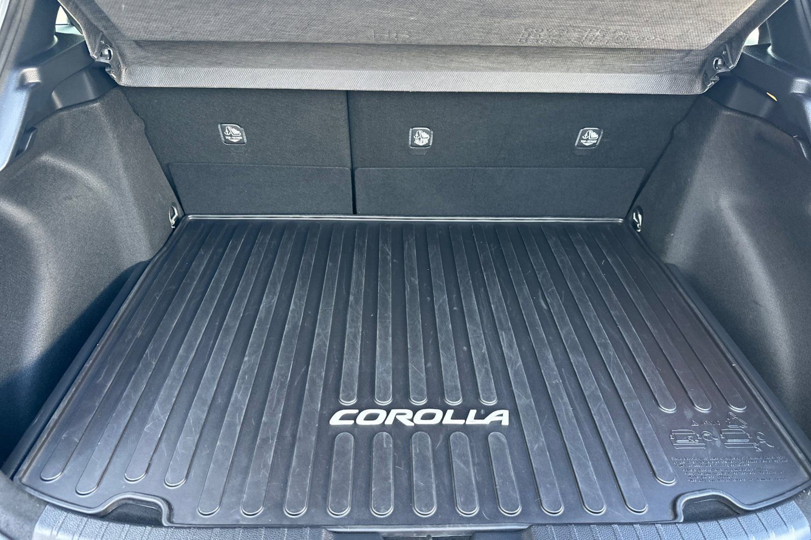 Certified 2019 Toyota Corolla XSE FWD image 18