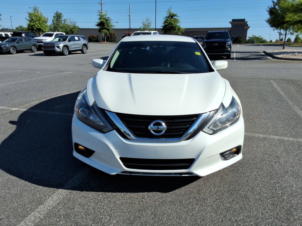 Used 2018 Nissan Altima 2.5 SR FWD image 2