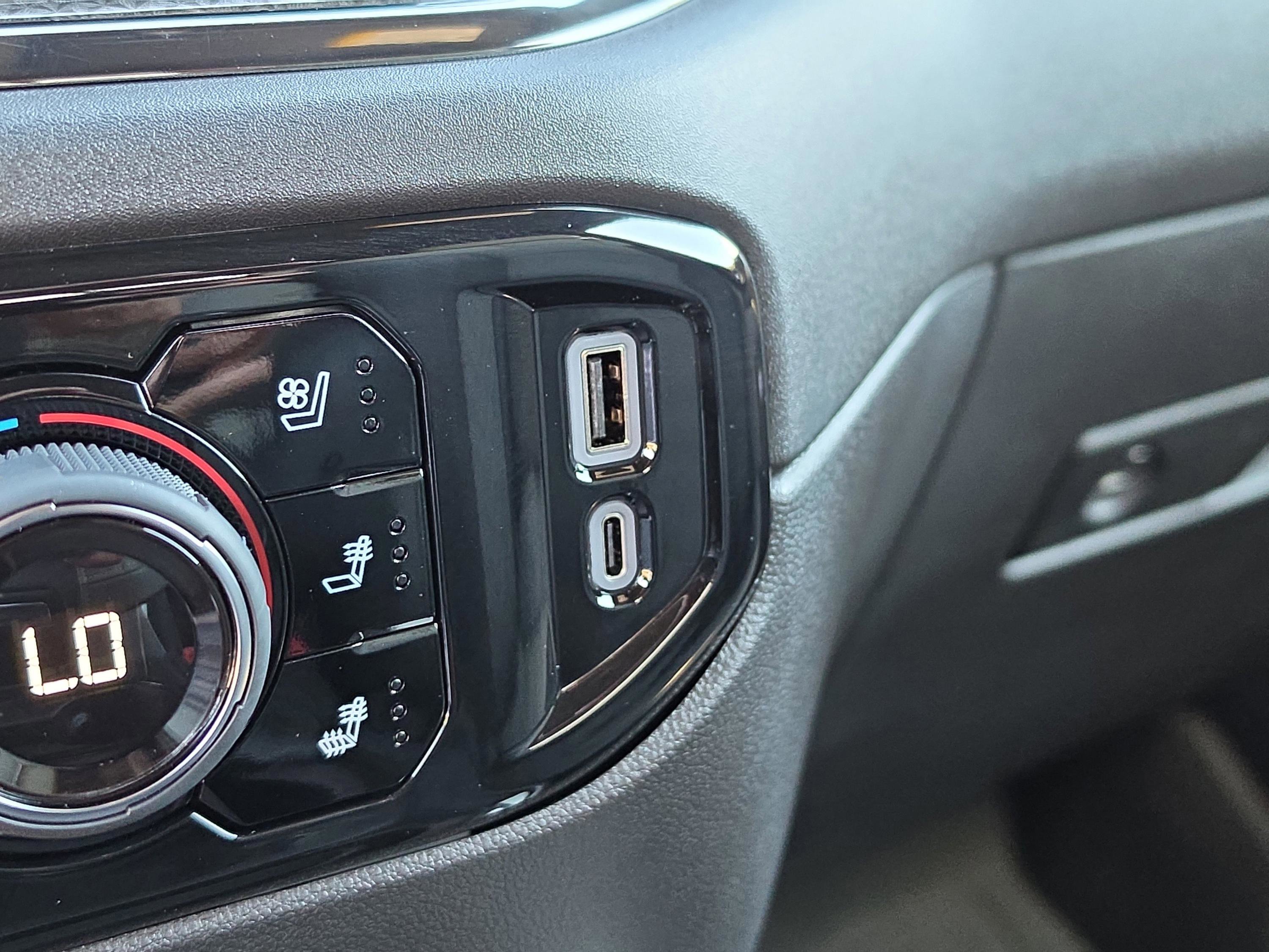Used 2026 Chevrolet Silverado 2500 ZR2 AWD/4WD image 32