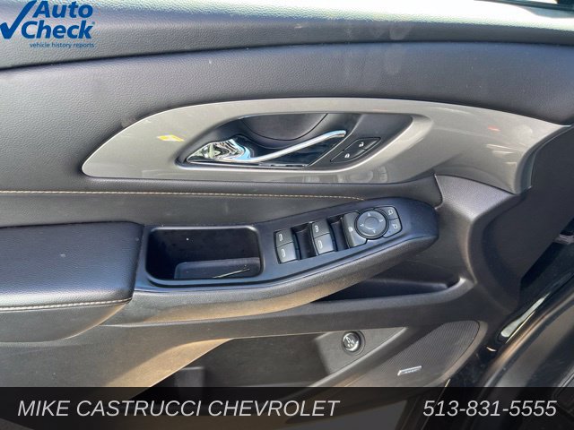 Used 2019 Chevrolet Traverse LT w/ LT Premium Package FWD image 11