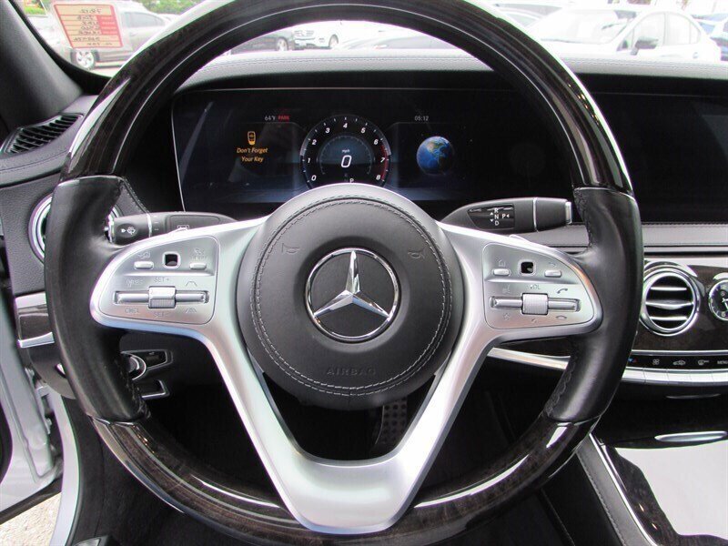 Used 2018 Mercedes-Benz S 560 Sedan image 15