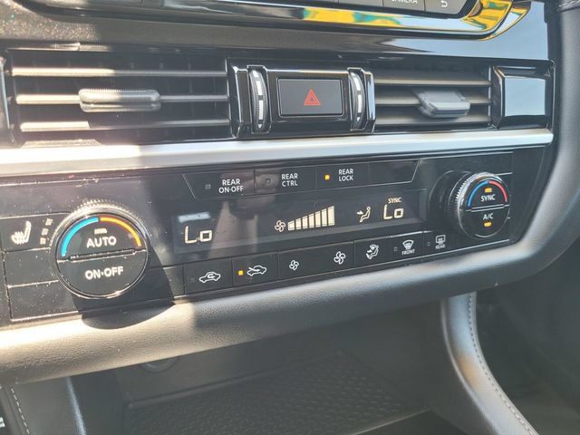 Certified 2025 Nissan Pathfinder SV FWD image 24