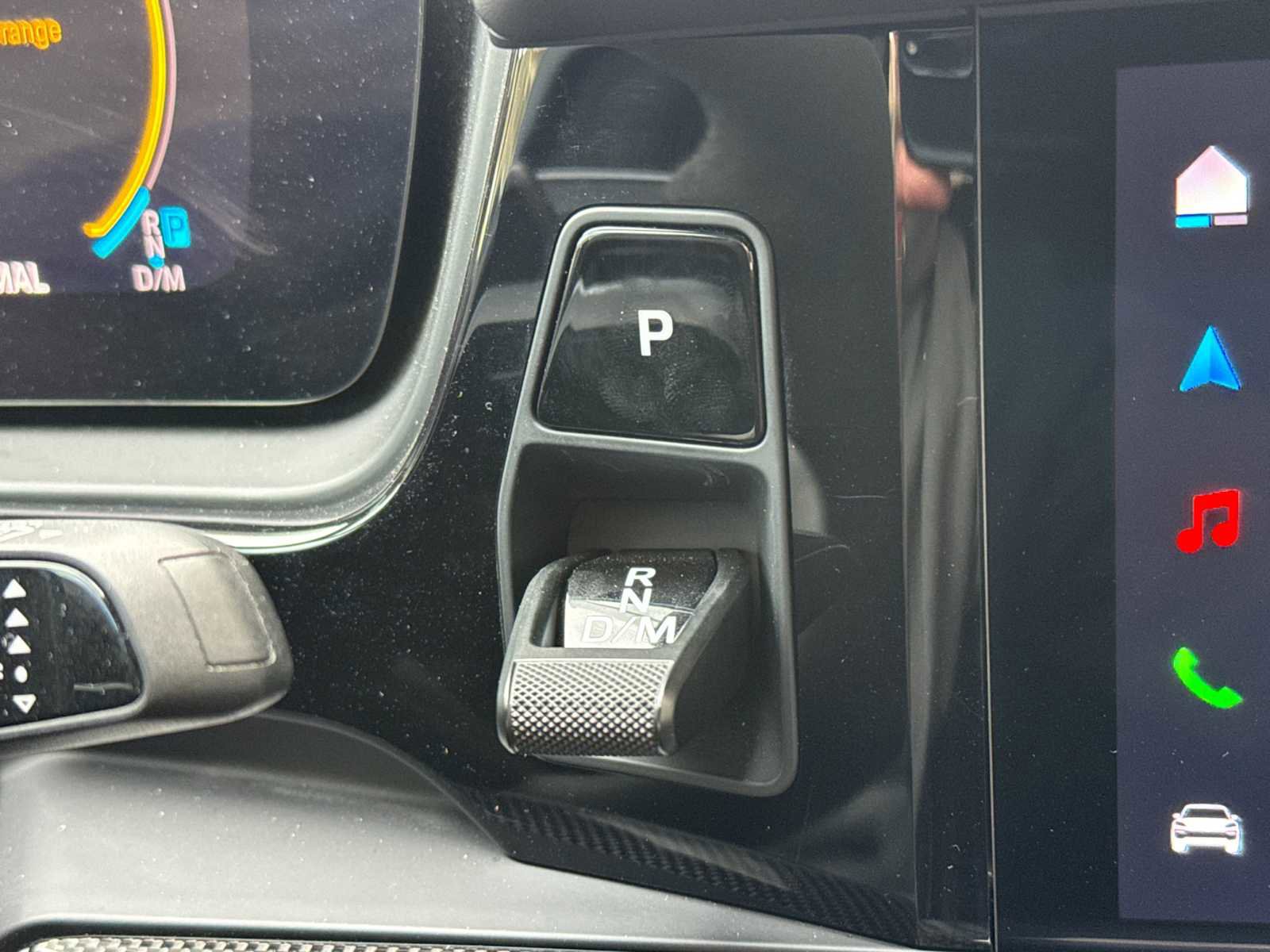 Certified 2025 Porsche Cayenne GTS image 23