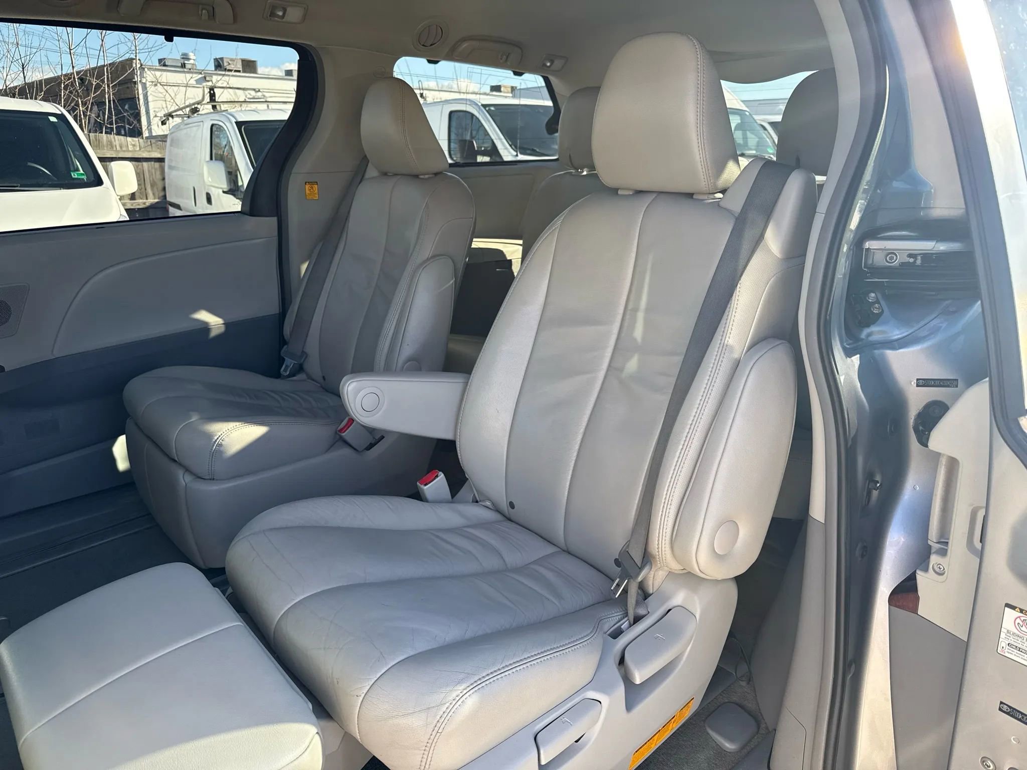 Used 2012 Toyota Sienna Limited image 50