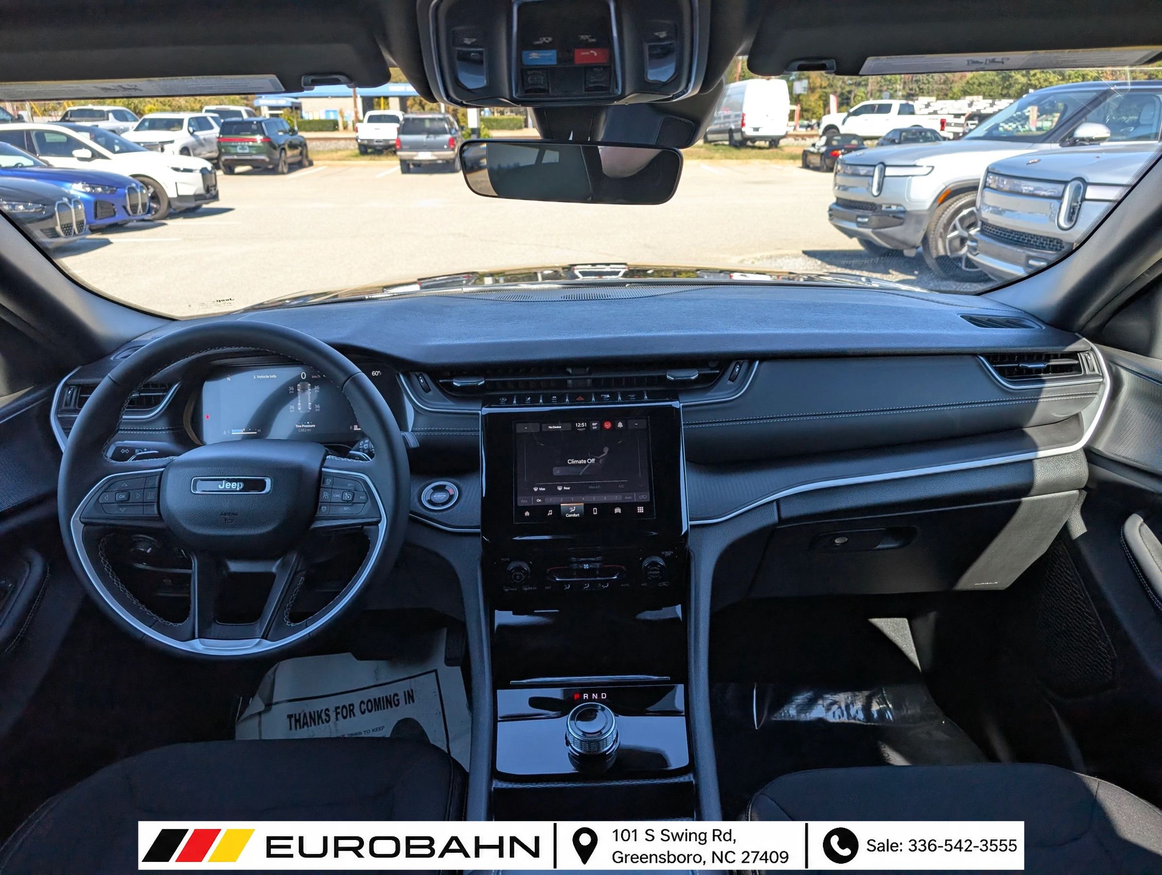 Used 2025 Jeep Grand Cherokee Laredo X AWD/4WD image 20