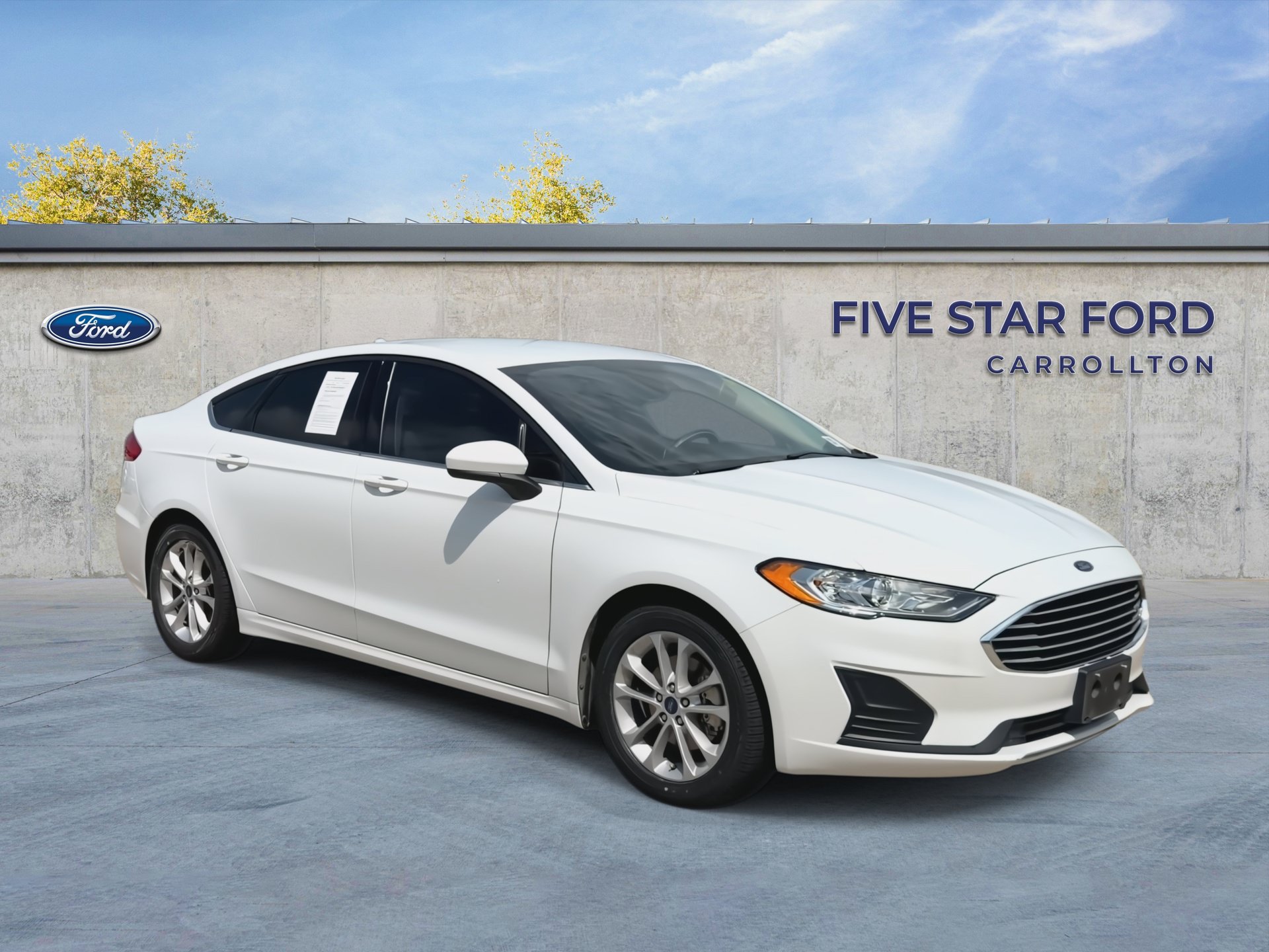 Certified 2019 Ford Fusion SE FWD image 2