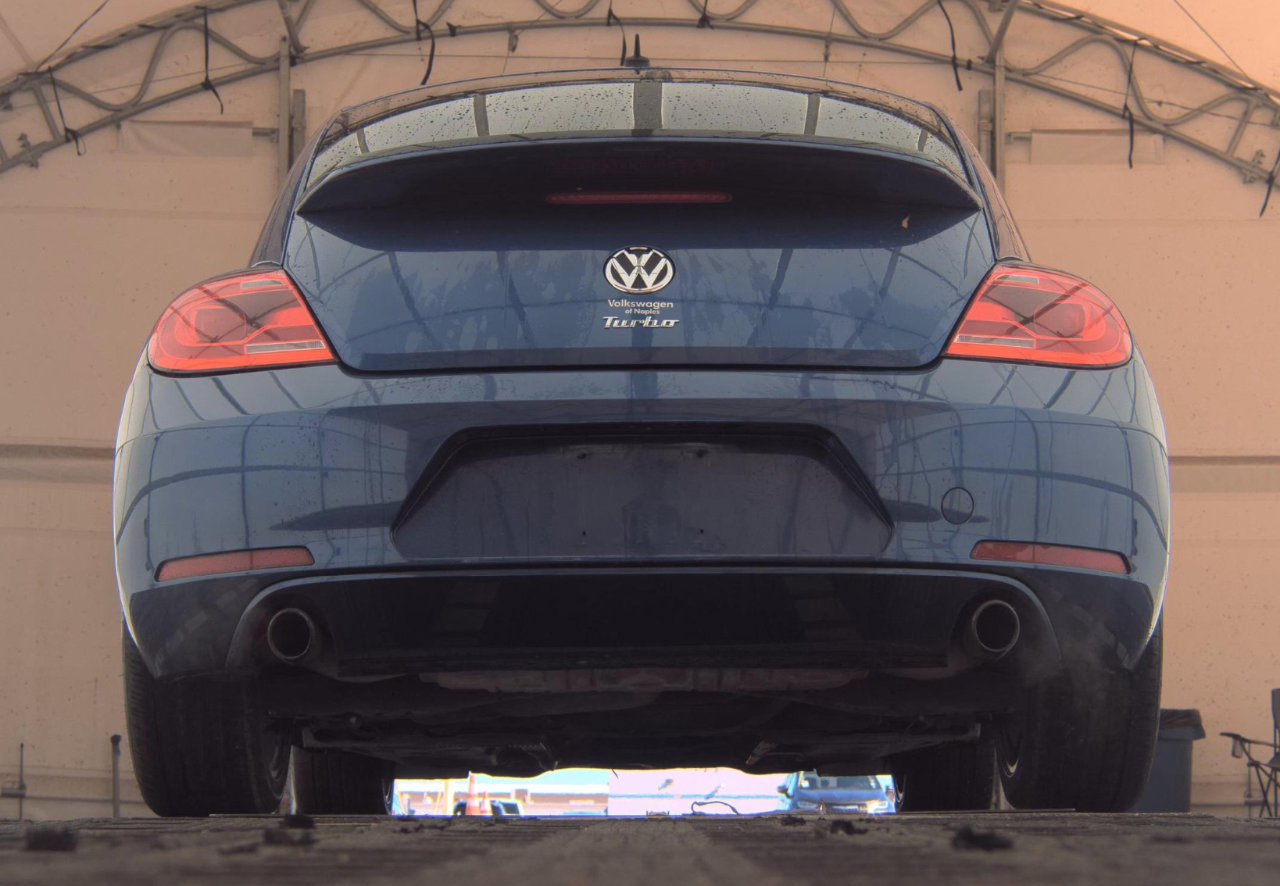 Used 2012 Volkswagen Beetle 2.0T image 7