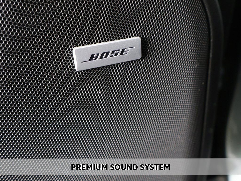 Used 2023 Chevrolet Suburban Premier AWD/4WD image 3