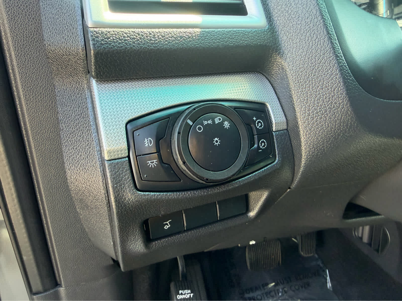 Used 2012 Ford Explorer XLT AWD/4WD image 26
