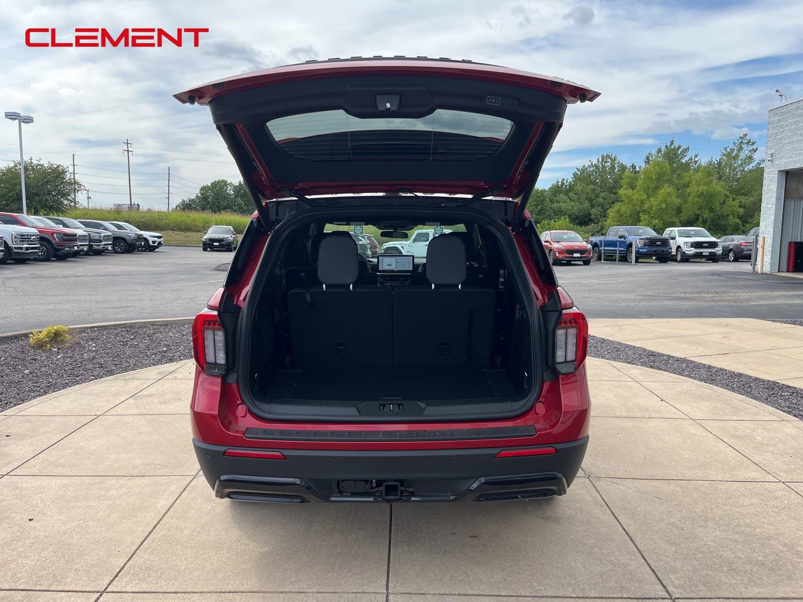 New 2025 Ford Explorer ST-Line image 25