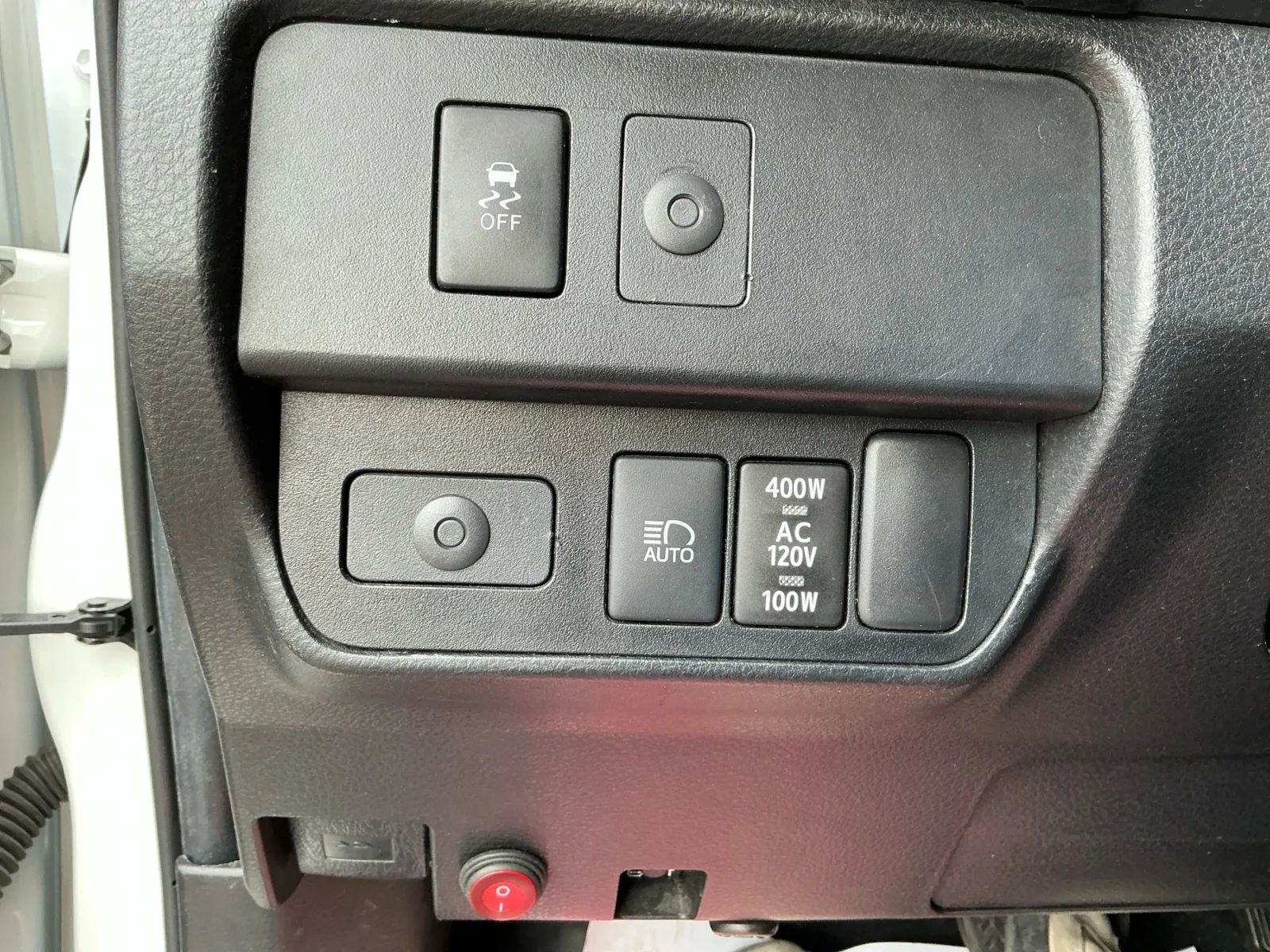 Used 2022 Toyota Tacoma TRD Off-Road image 35