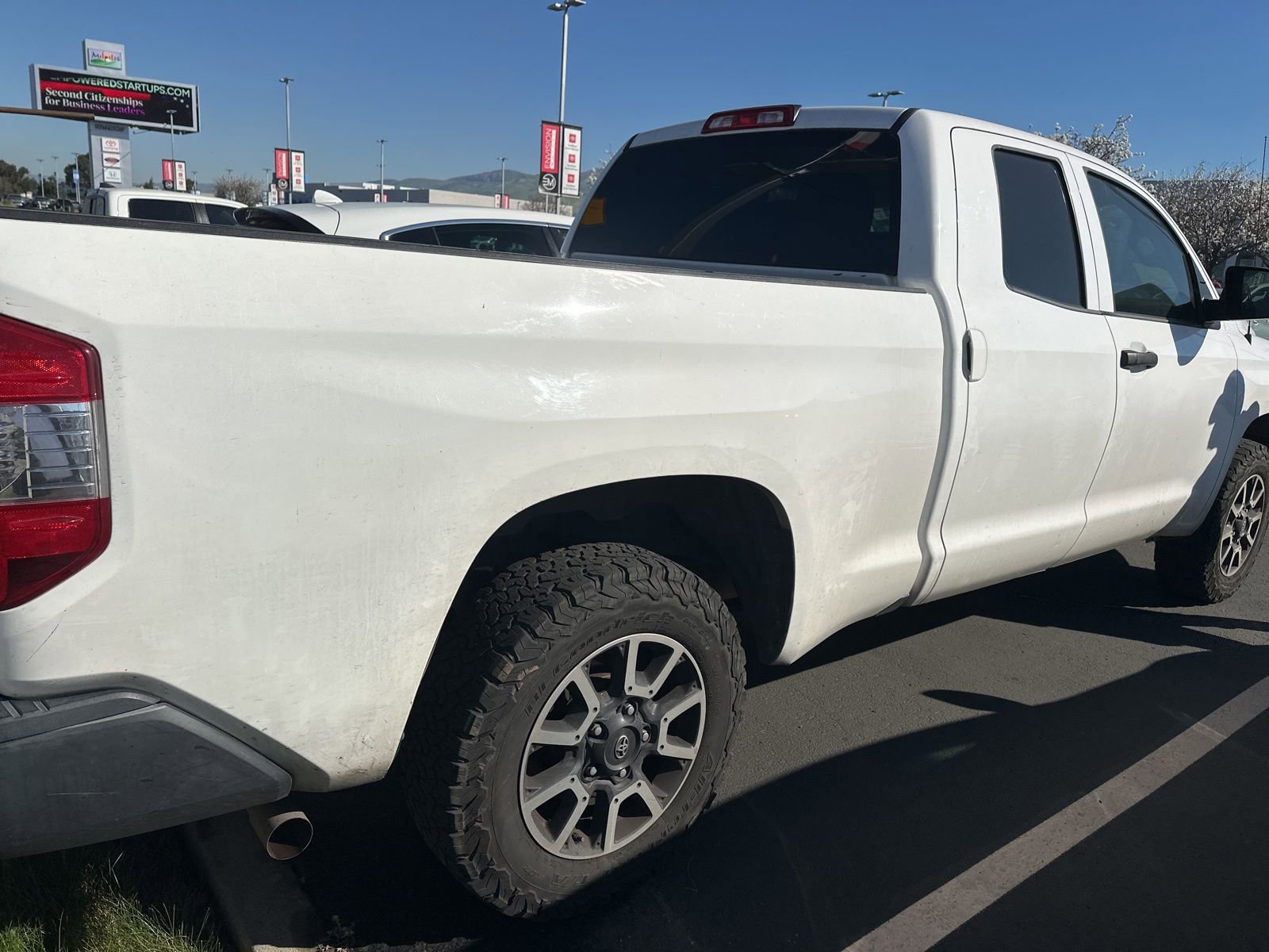 Used 2017 Toyota Tundra SR image 4