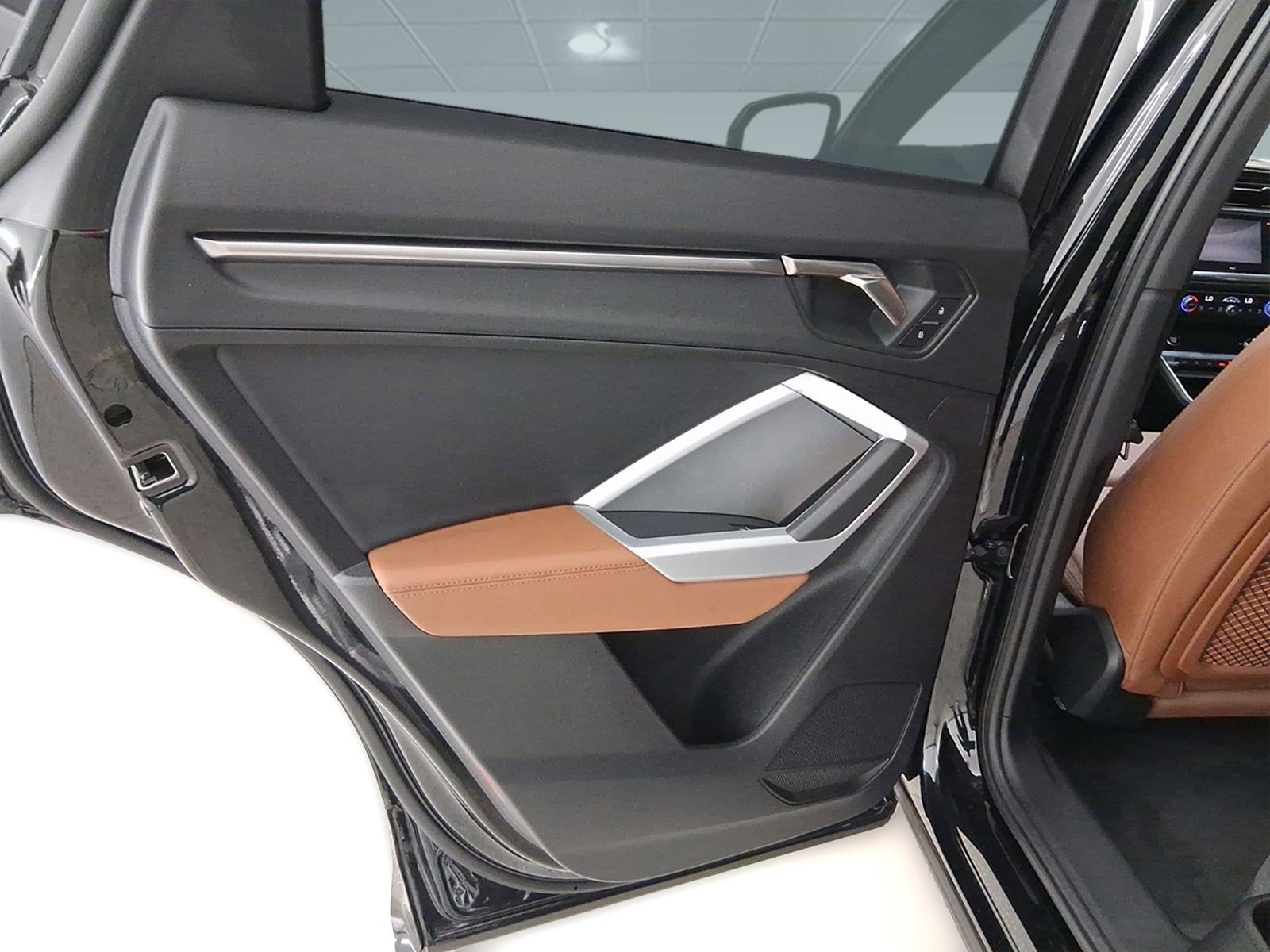 Used 2025 Audi Q3 2.0T Premium w/ Convenience Package image 27