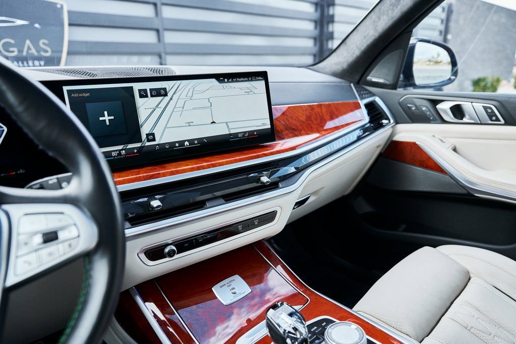 Used 2024 BMW ALPINA XB7 image 75