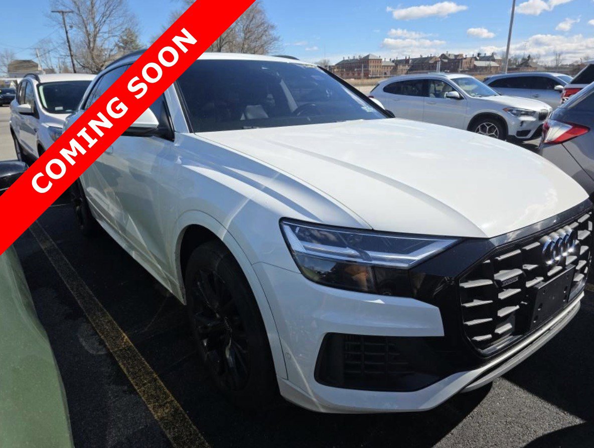 Used 2021 Audi Q8 Premium w/ Black Optic Package image 3