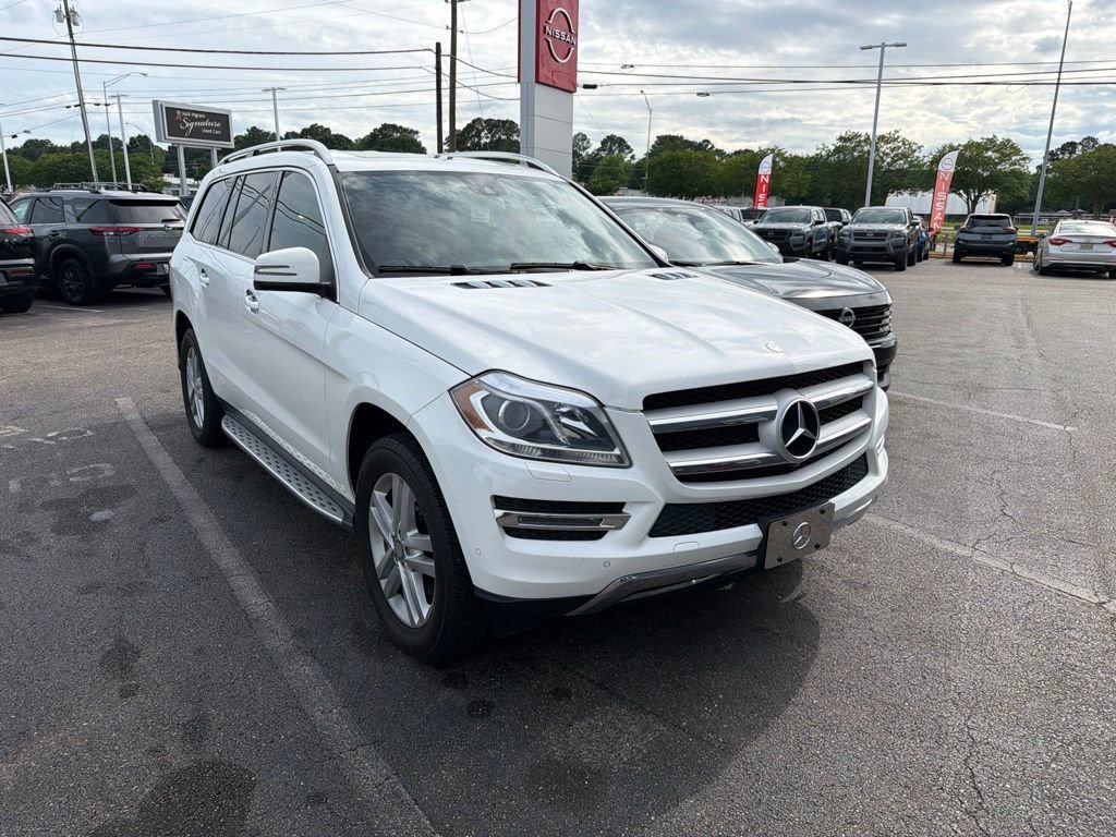 Used 2015 Mercedes-Benz GL 450 4MATIC image 3