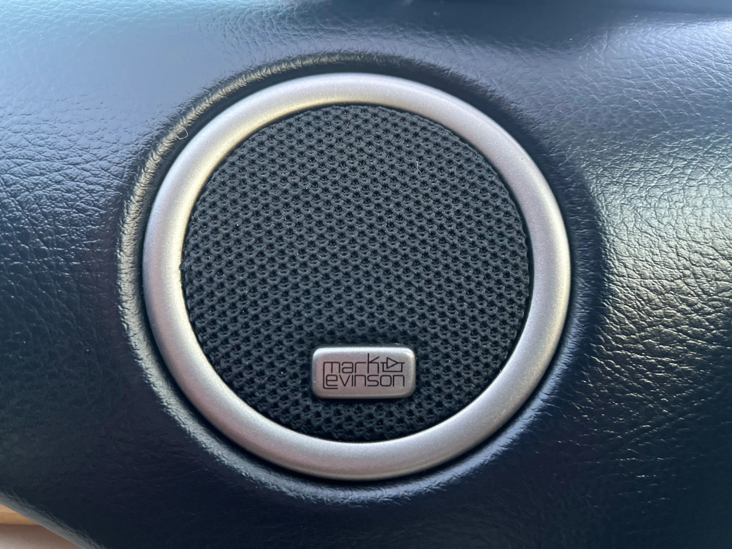 Used 2002 Lexus SC 430 Convertible image 11