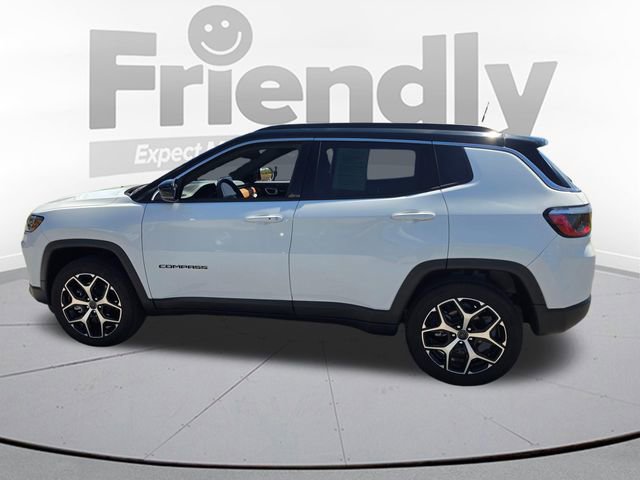 Used 2025 Jeep Compass Limited AWD/4WD image 5
