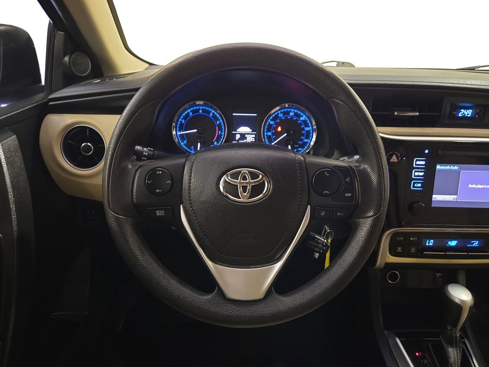Used 2018 Toyota Corolla LE FWD image 22