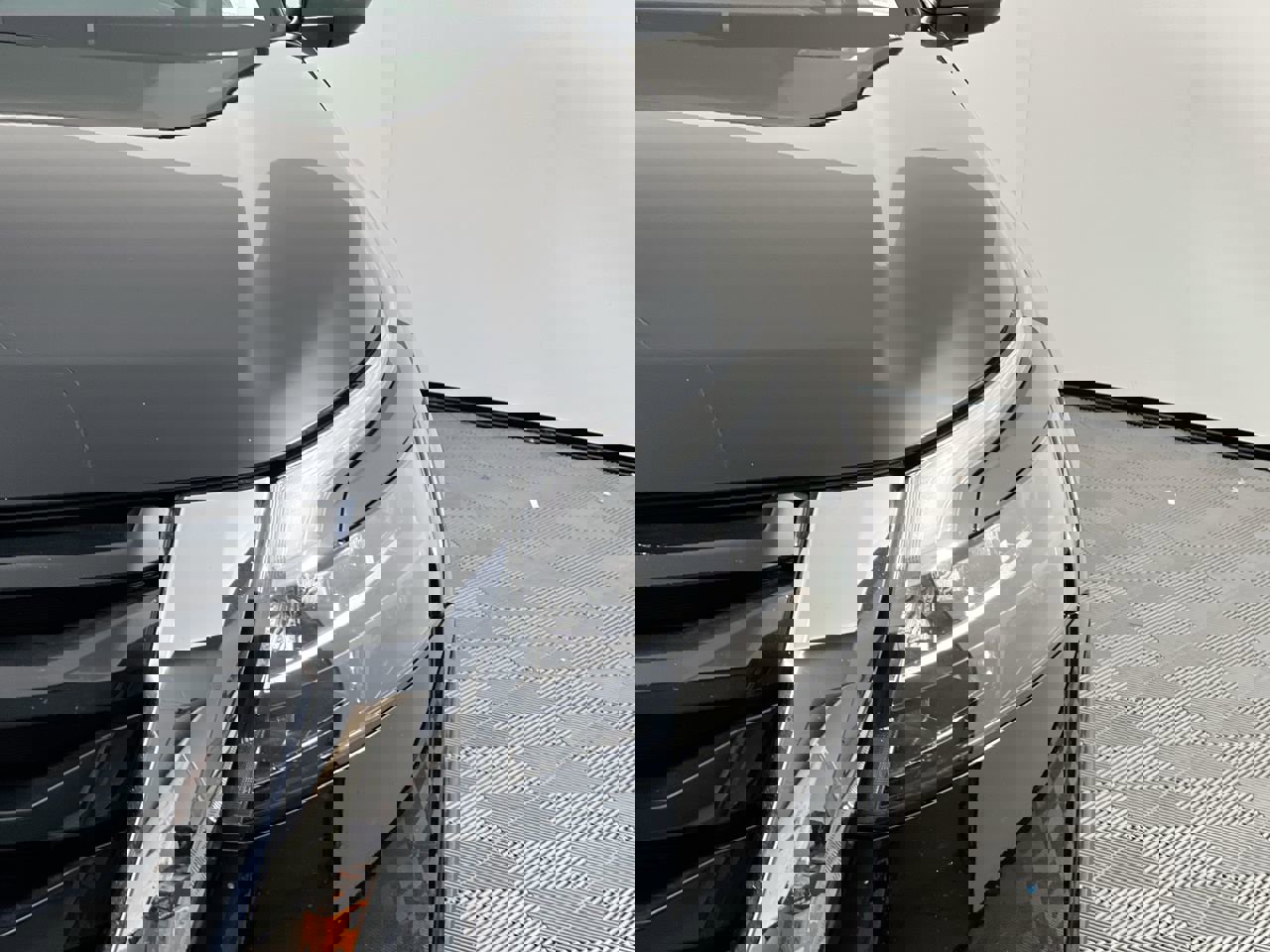 Used 2024 Nissan Pathfinder SV image 9