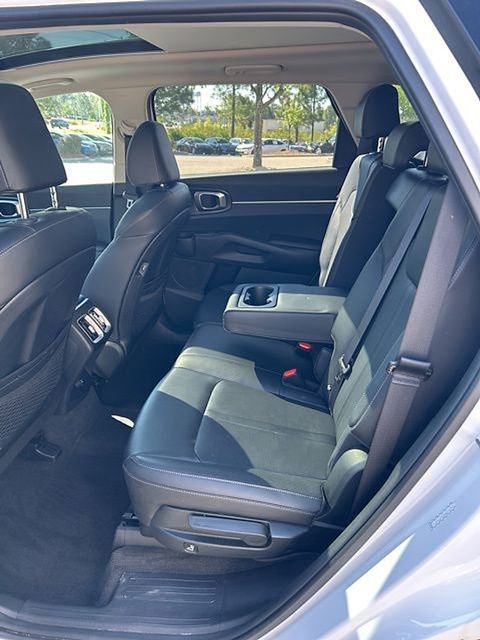 Certified 2024 Kia Sorento S w/ Panoramic Sunroof Package FWD image 17