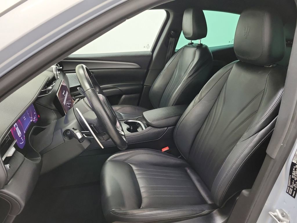 Used 2024 Maserati Grecale GT AWD/4WD image 18