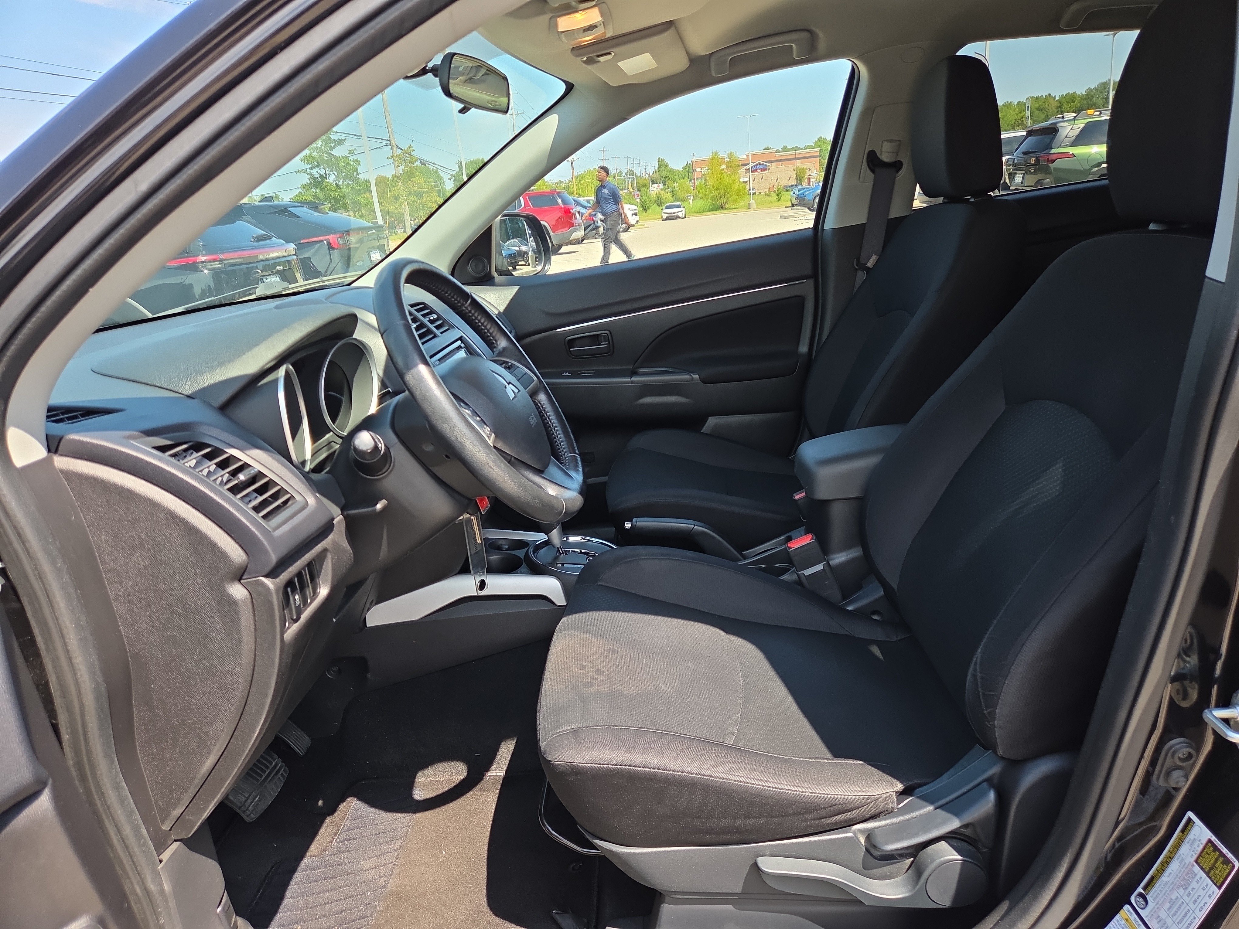 Used 2014 Mitsubishi Outlander Sport ES FWD image 10
