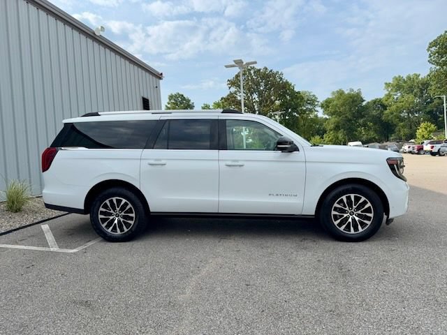 Used 2025 Ford Expedition Max Platinum AWD/4WD image 7