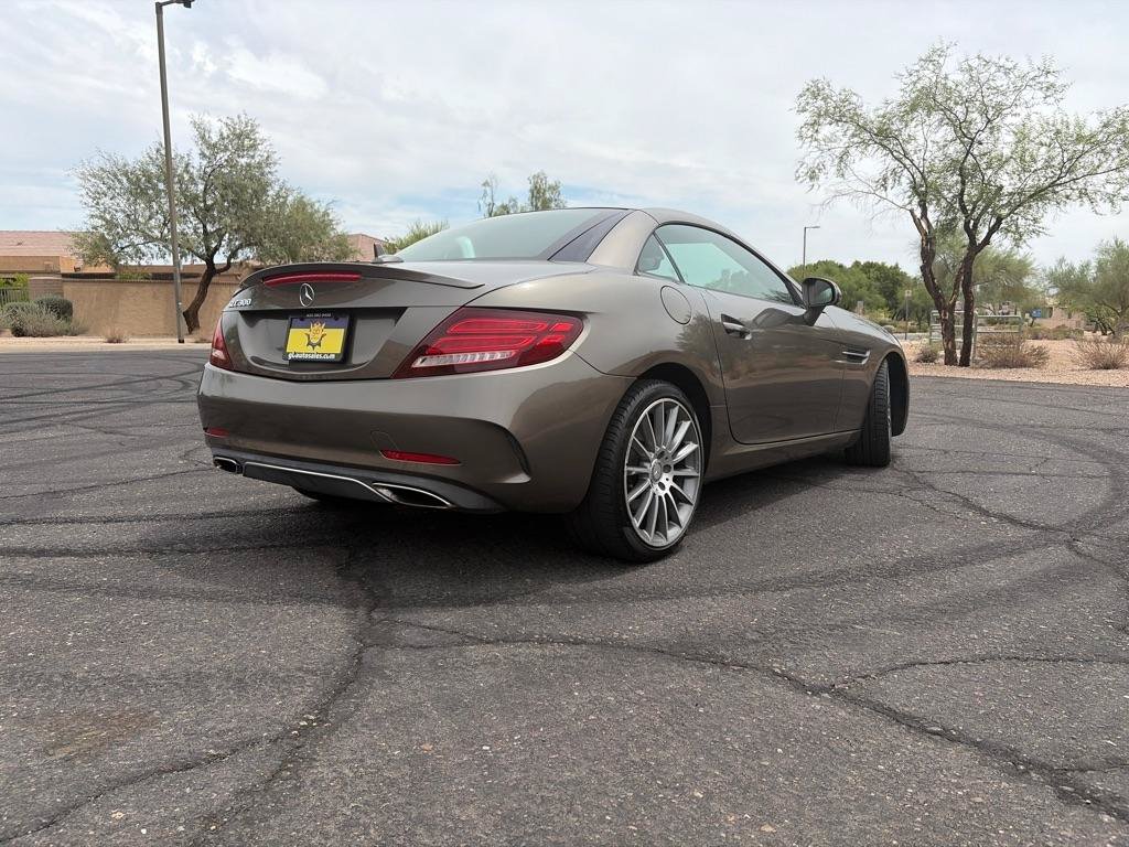 Used 2017 Mercedes-Benz SLC 300 image 5