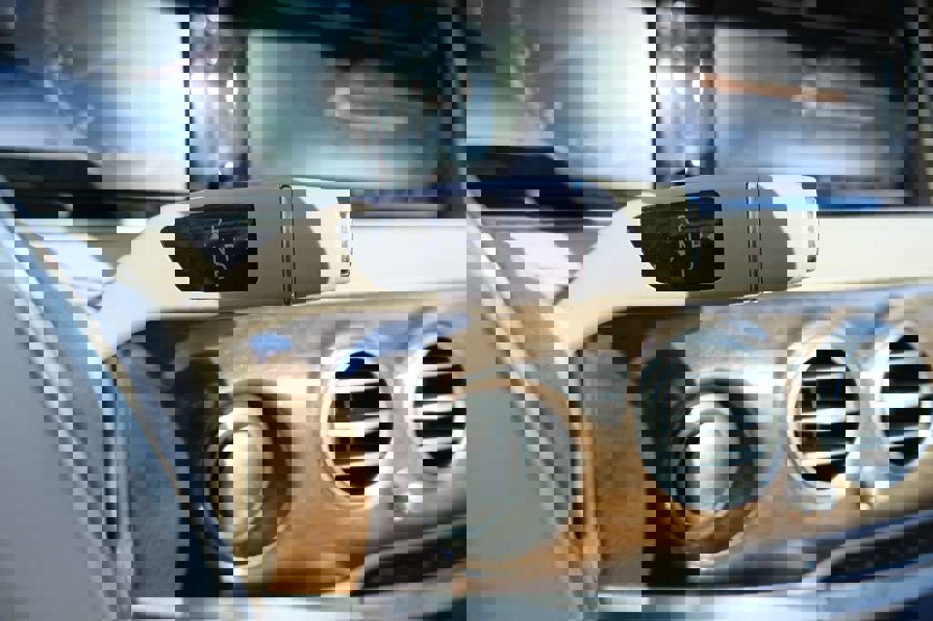 Used 2015 Mercedes-Benz S 550 Sedan image 48