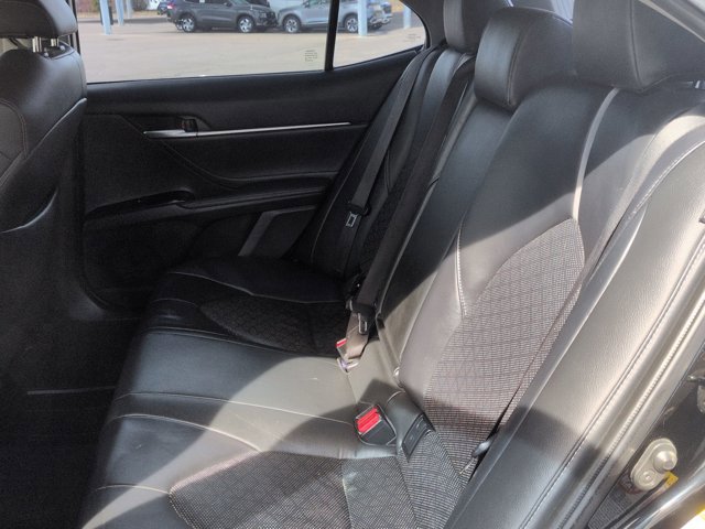 Used 2018 Toyota Camry XSE image 18